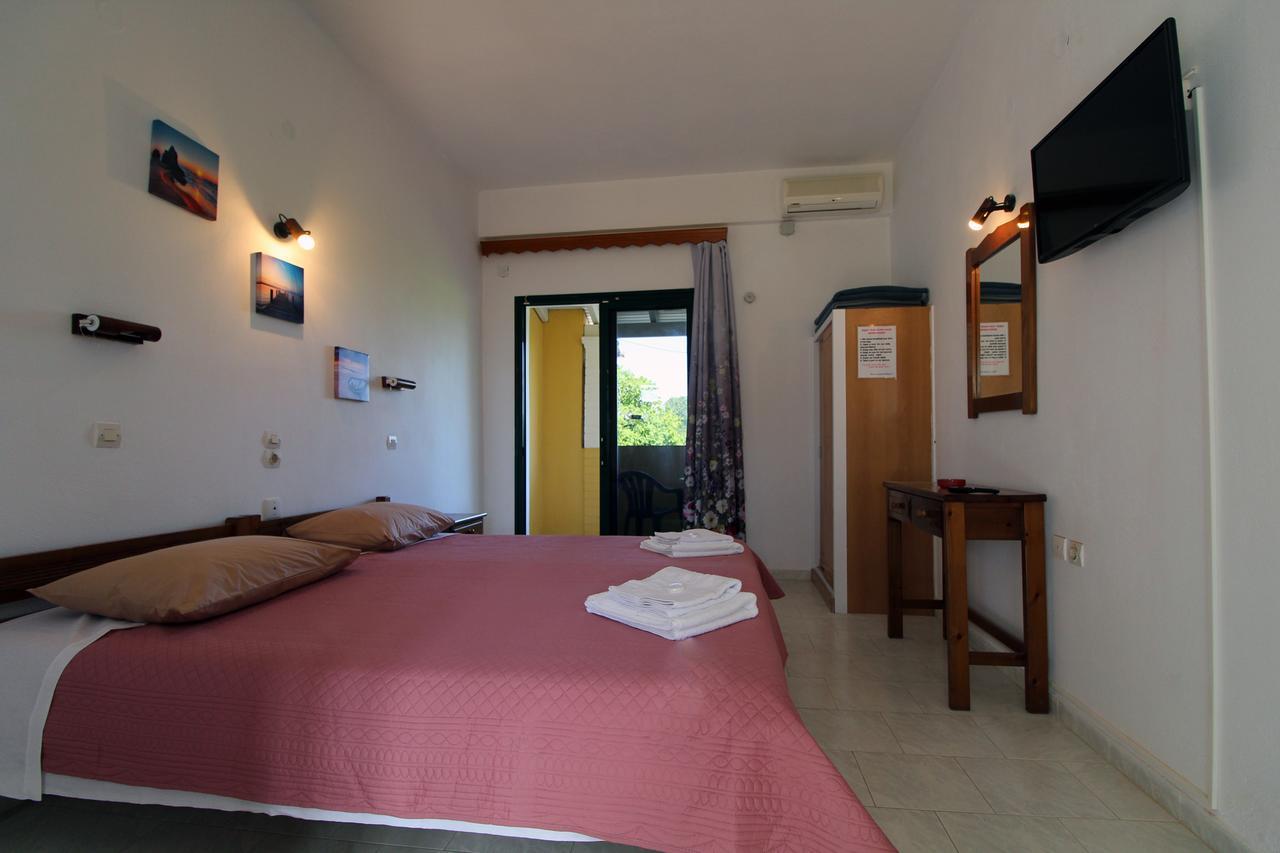 Stars Hotel (Adults Only) Agios Georgios  Exteriér fotografie